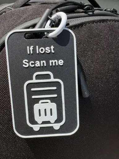 Smart Luggage Tag – NFC & QR Enabled